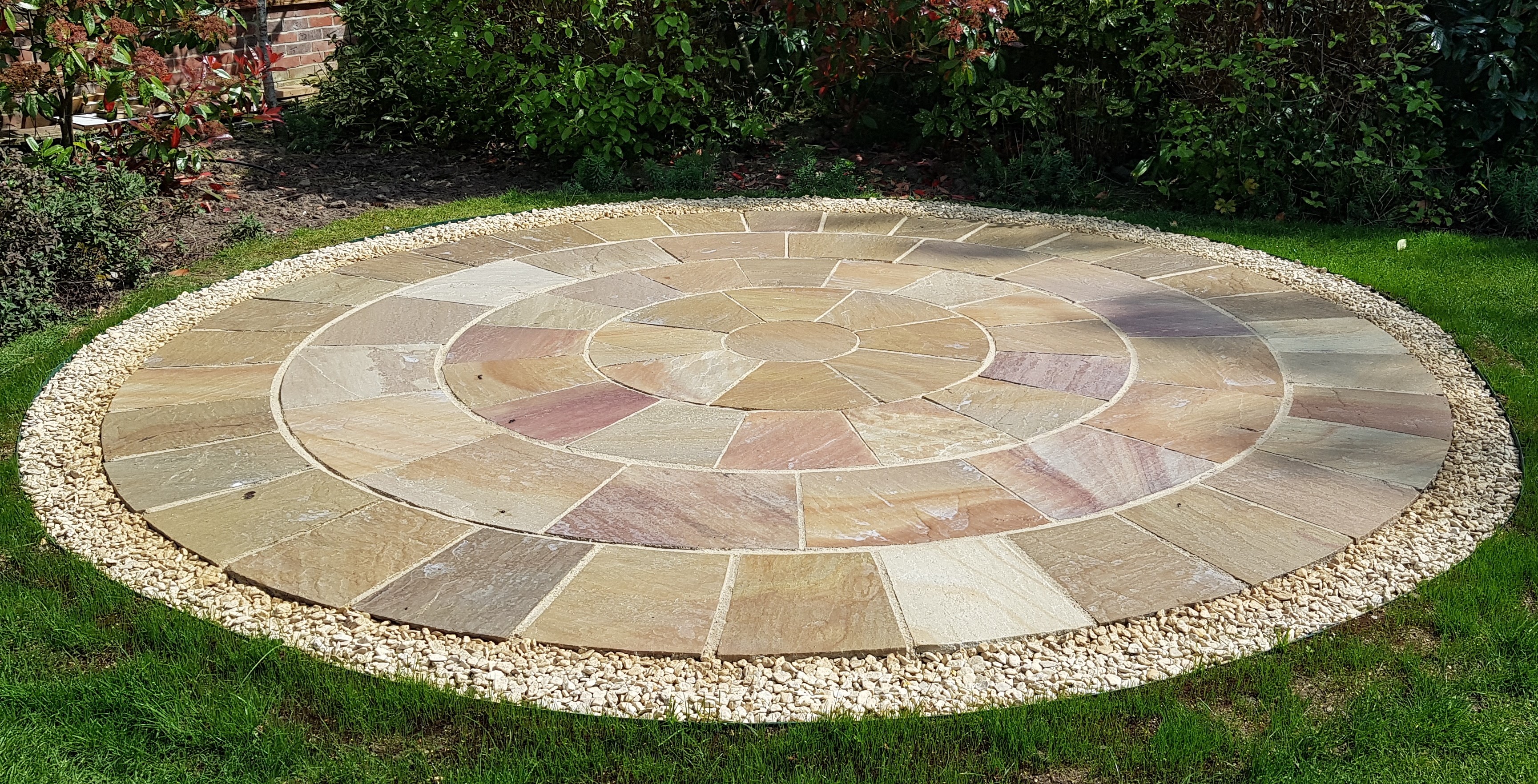 Large landscape circle feature